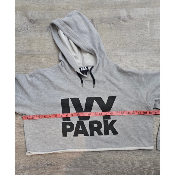 IVY PARK Grey Cropped Hoodie Sweatshirt Raw Hem Size Medium - Picture 4 of 6